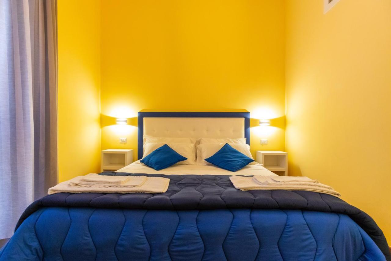 B&B Trianon ナポリ エクステリア 写真