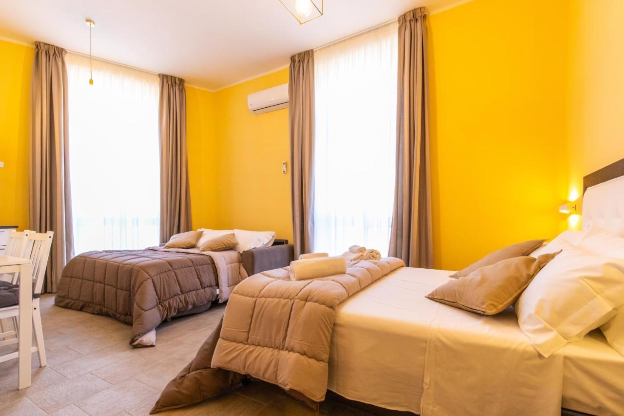 B&B Trianon ナポリ エクステリア 写真